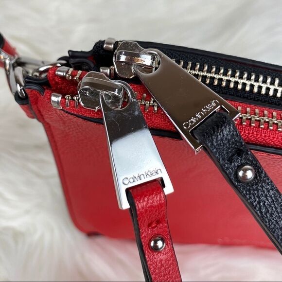 Calvin Klein Pebble Crossbody Bag - Picture 13 of 15